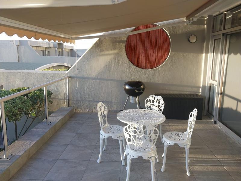 2 Bedroom Property for Sale in Bloubergstrand Western Cape